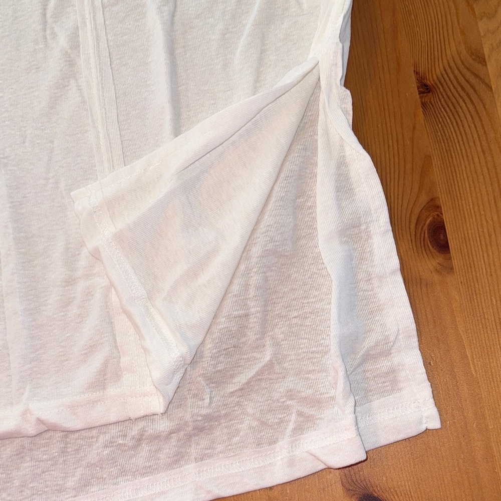 NWT! Easel Los Angeles Off White Short Sleeve Tshirt - Picture 6 of 9